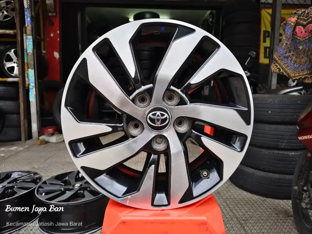 Velg Oem Toyota Rush R16 5x114 untuk terios kijang innova ertiga dll