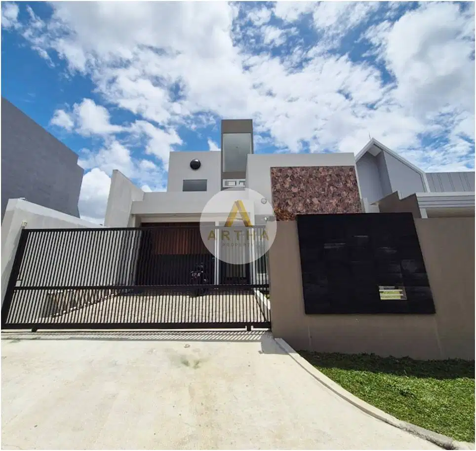 rumah di setiabudi regency mewah dan siap huni masih baru