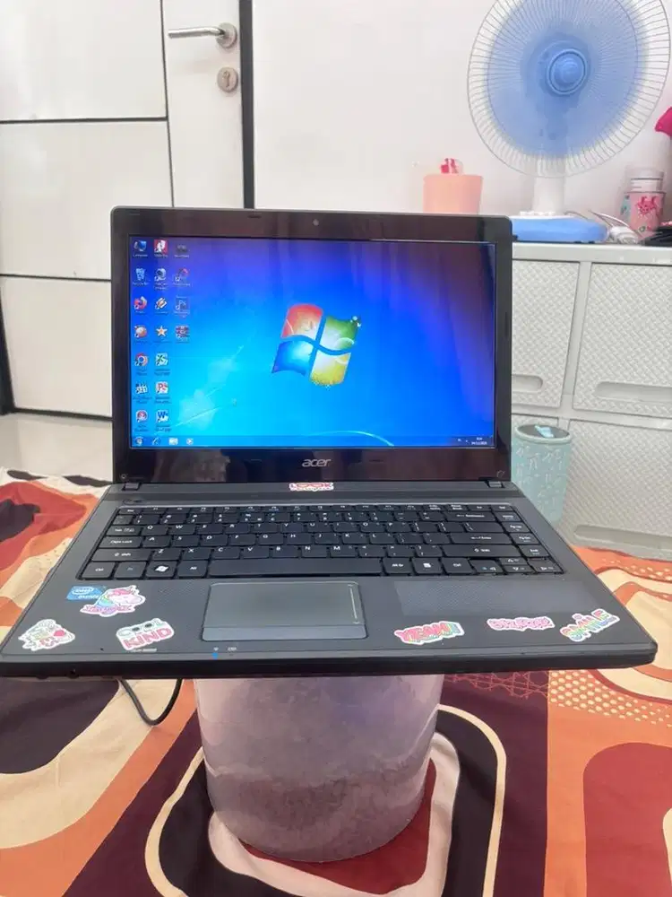 Laptop ACER 4349
