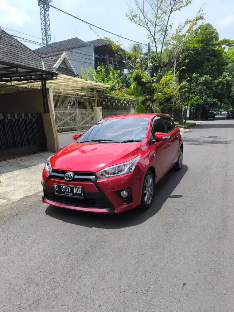 Yaris G at 2016 merah