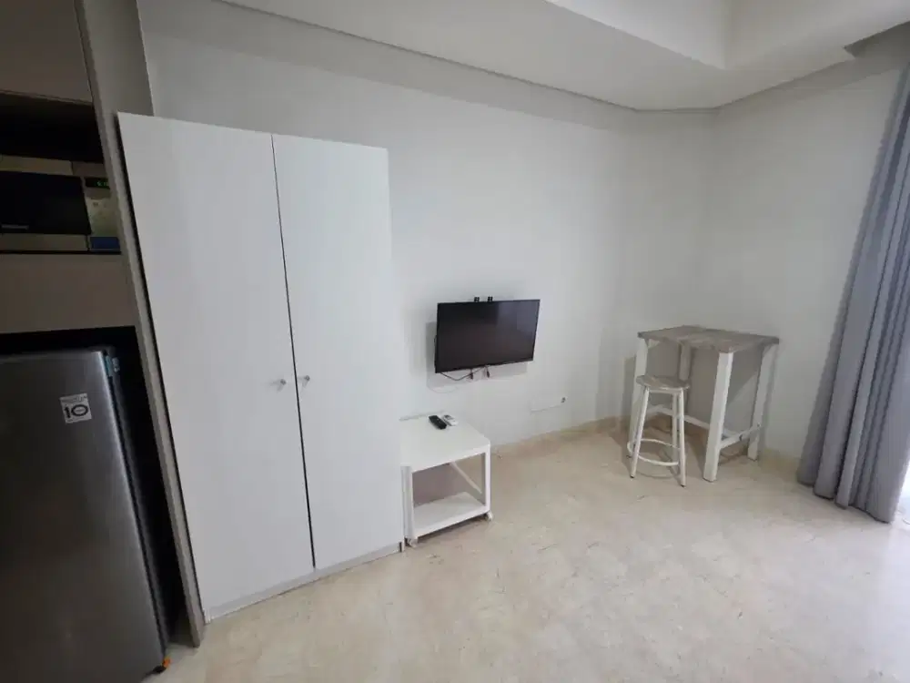 Disewakan Apartemen Gold Coast PIK, Studio, 28 m2, Furnish
