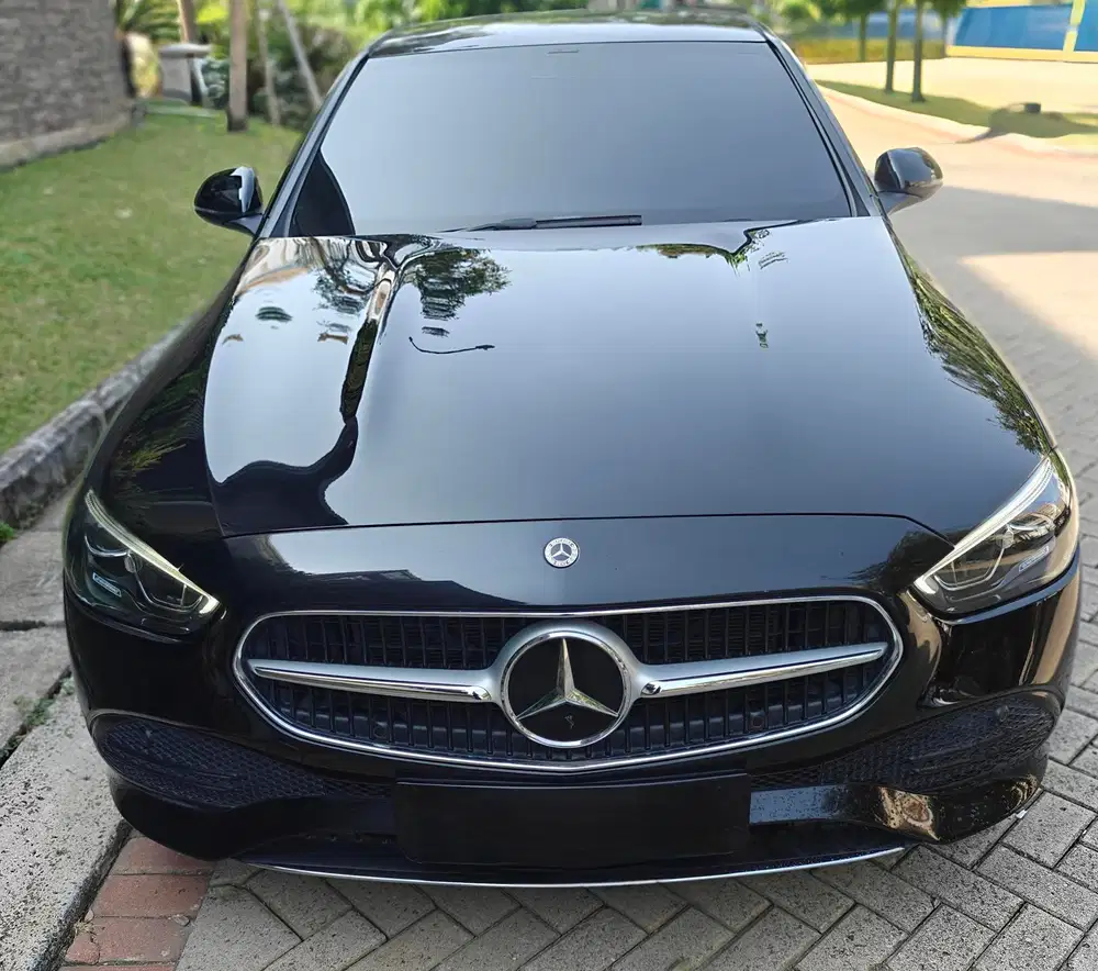 Mercedes-Benz C200 2023 Bensin