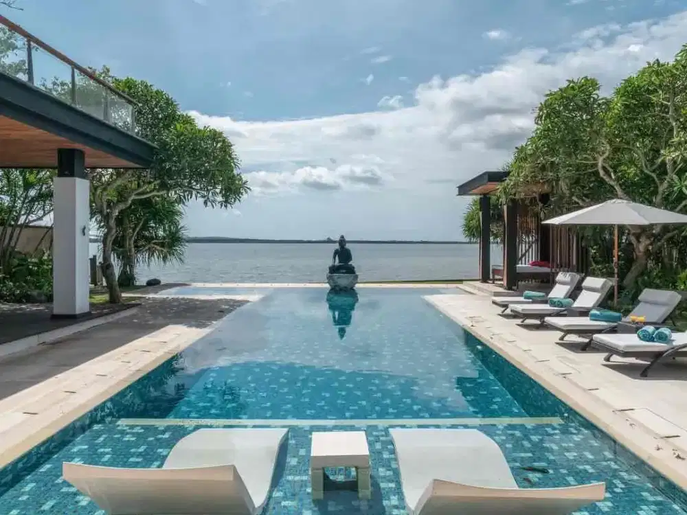 LUXURY VILLA FOR SALE
NUSADUA BALI
TANJUNG BENOA