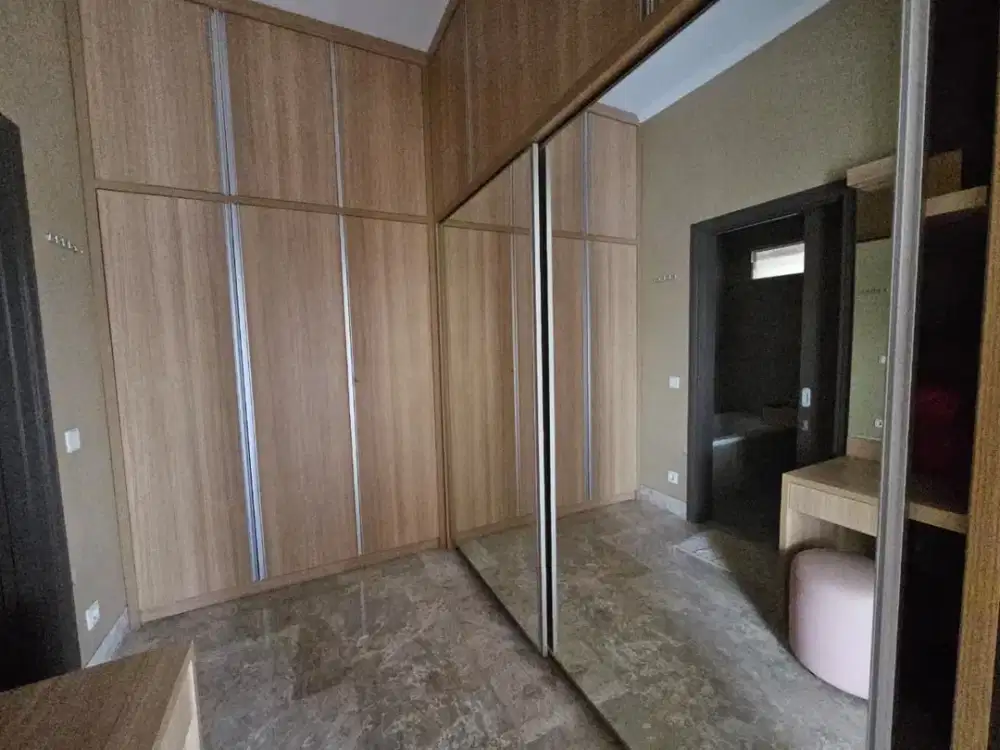 DIJUAL RUMAH RENOV @DE PARK BSD LANTAI MARMER TURUN HARGA Uk 300