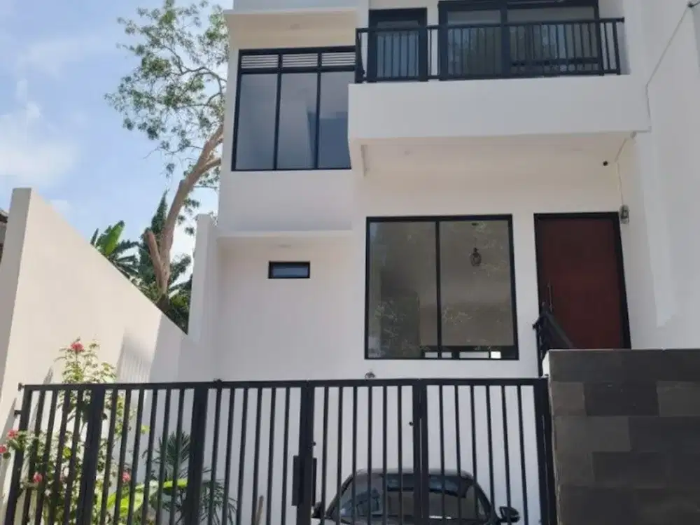 Desain Mewah, Udara Dingin, & Pemandangan Hijau Plus Rooftop, Rumah di cigadung sayap dago kota Bandung