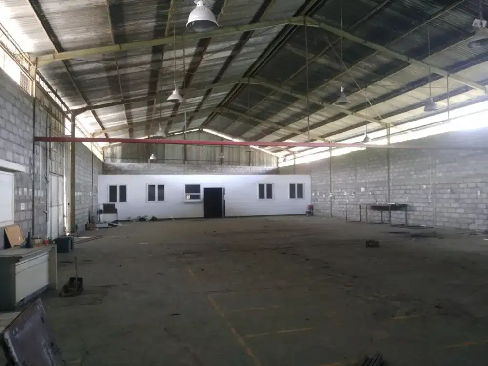 GUDANG DAN KANTOR LUAS DI JL WONOSARI KM 7, SENDANGTIRTO, BERBAH, SLEMAN, JOGJA