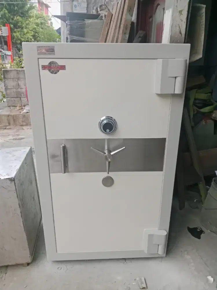 Brankas SARGENTSAFE Salvador size 3