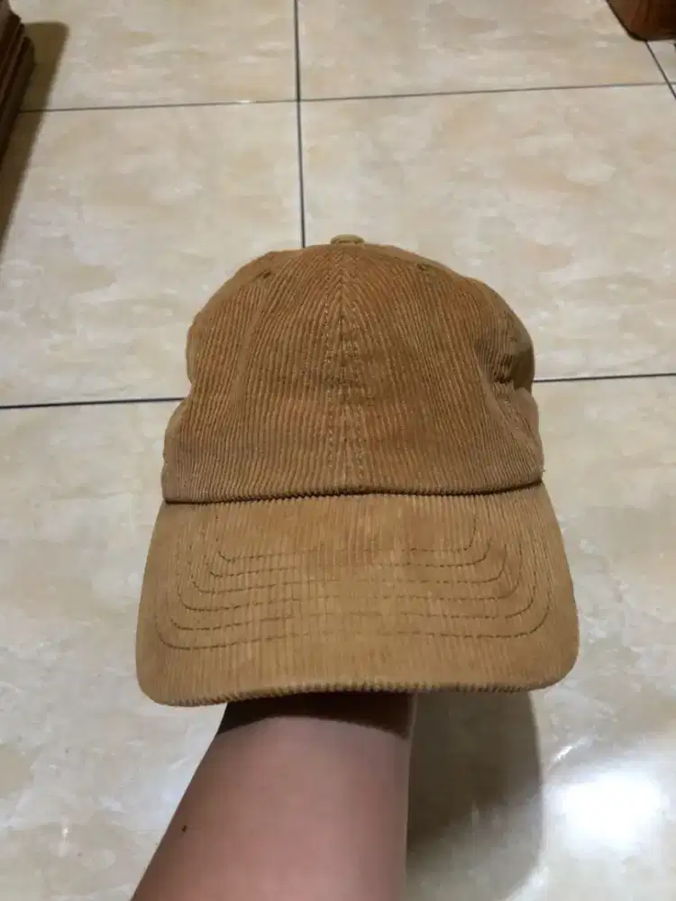 Topi Corduroy Basic