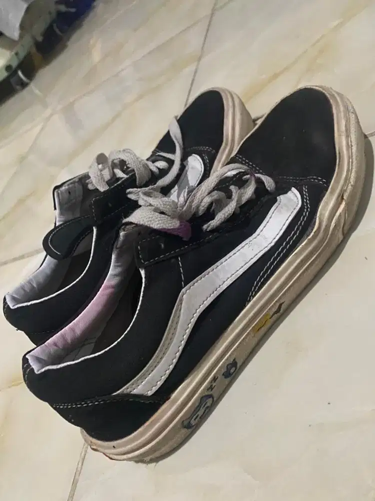 vans old skool shoes