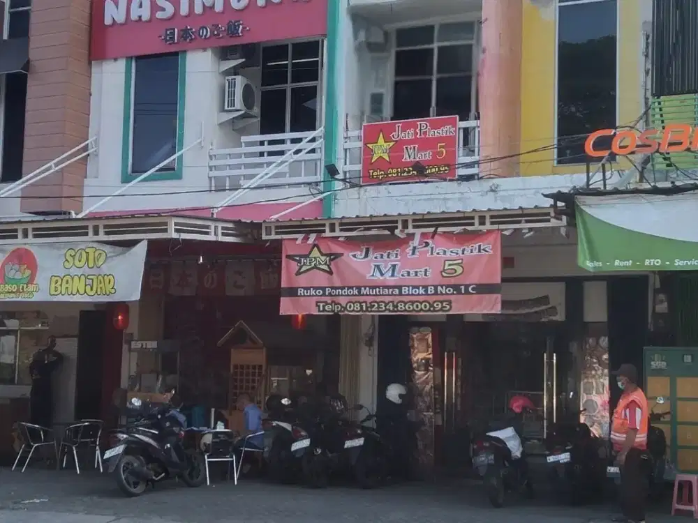 Ruko strategies 3 lantai, parkiran luas, depan acces toll, sda