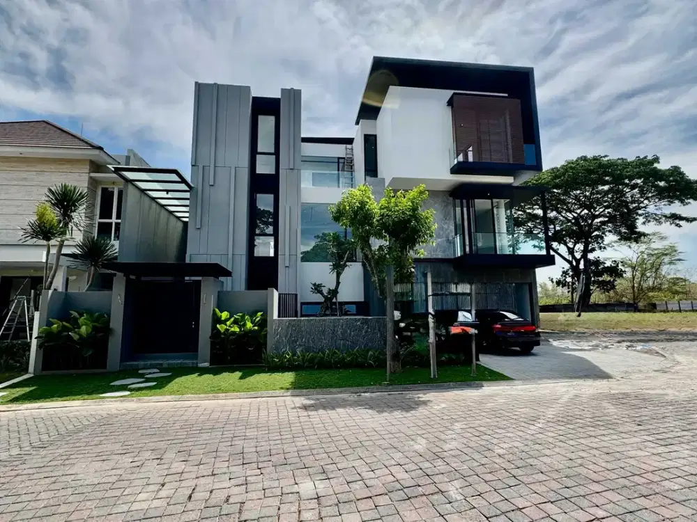 DIJUAL RUMAH SIGNATURE HOME WATERFRONT CITRALAND 3LT DEKAT HOKKY CBD