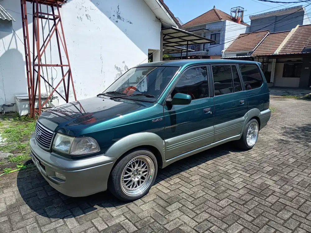 Toyota Kijang 2000 Bensin