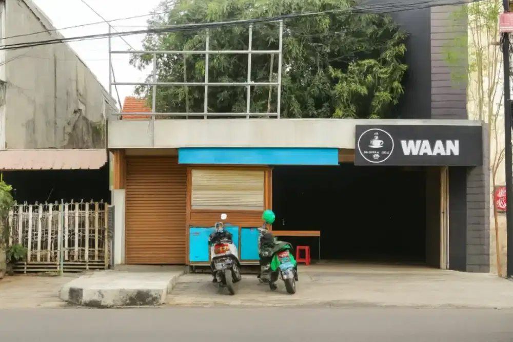 DIJUAL RUMAH HITUNG TANAH KOMERSIAL DI RAYA DARMO PERMAI