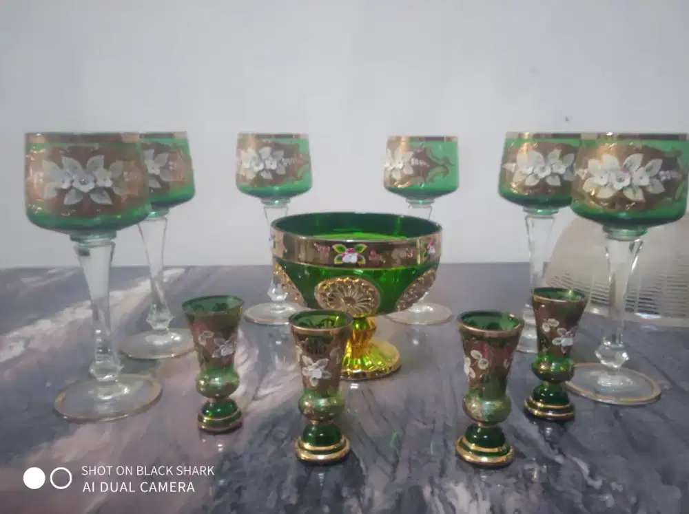 Kristal bohemia warna hijau 1 set