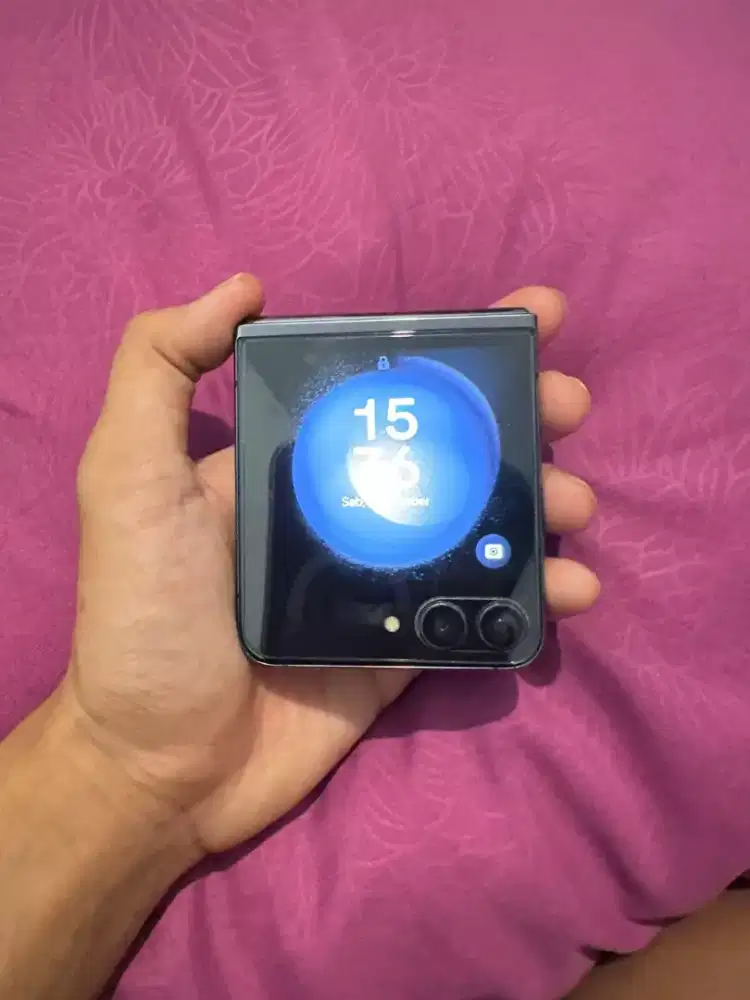 Samsung Z Flip 5 ex Sein Minus