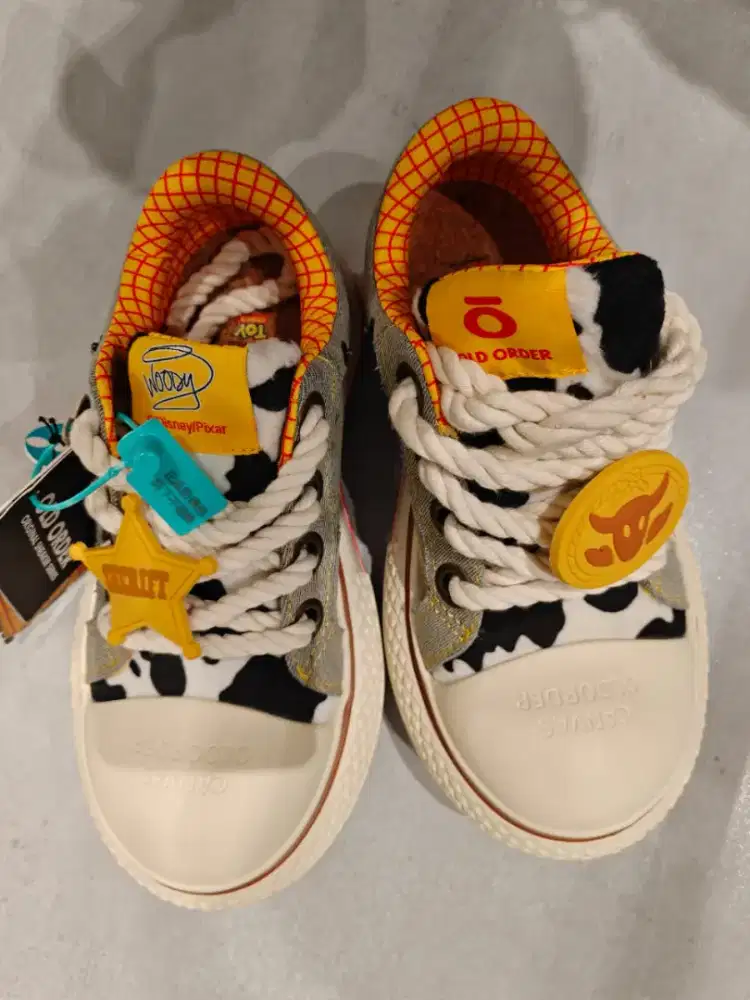 Sepatu Toy Story merk Old Order