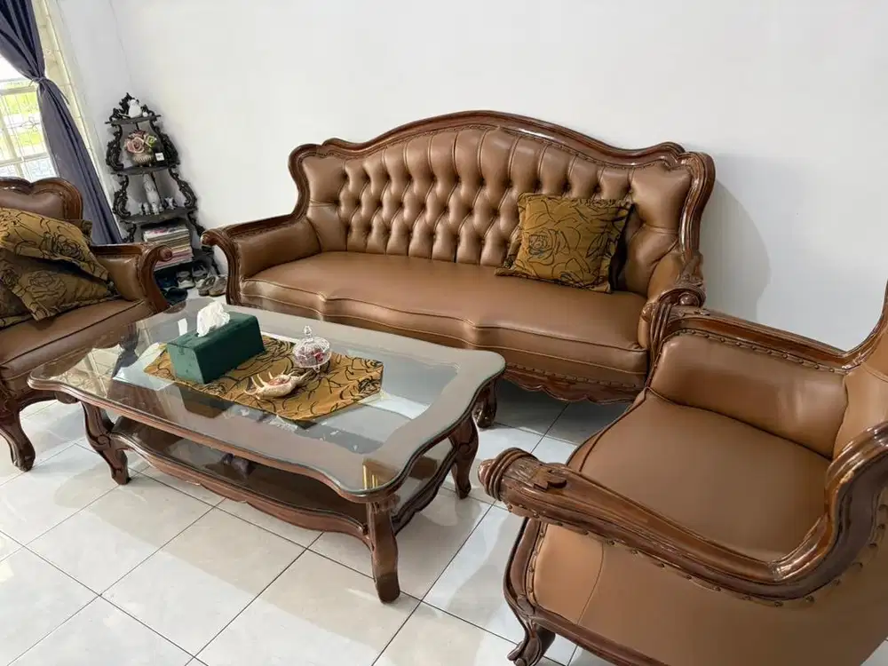 DI JUAL 1 SET KURSI TAMU JATI