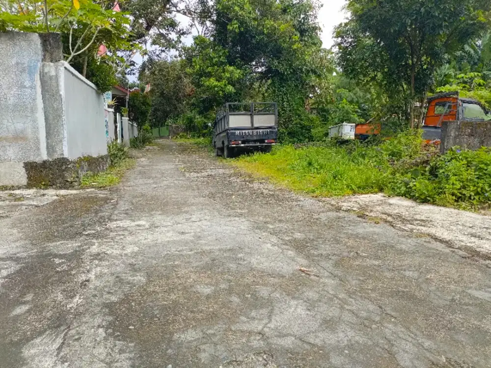 Tanah jl kaliurang dekat kampus uii