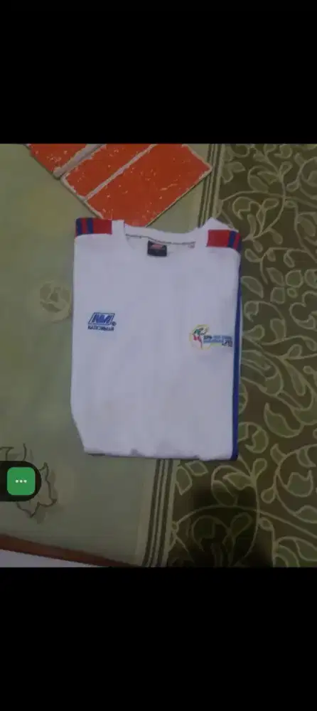 training olahraga putih