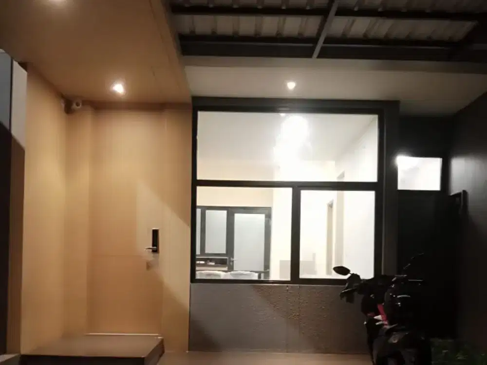 Rumah minimalis cantik Baru di Tana kayu BSD