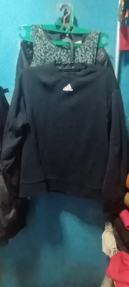 Sweater/crewneck adidas