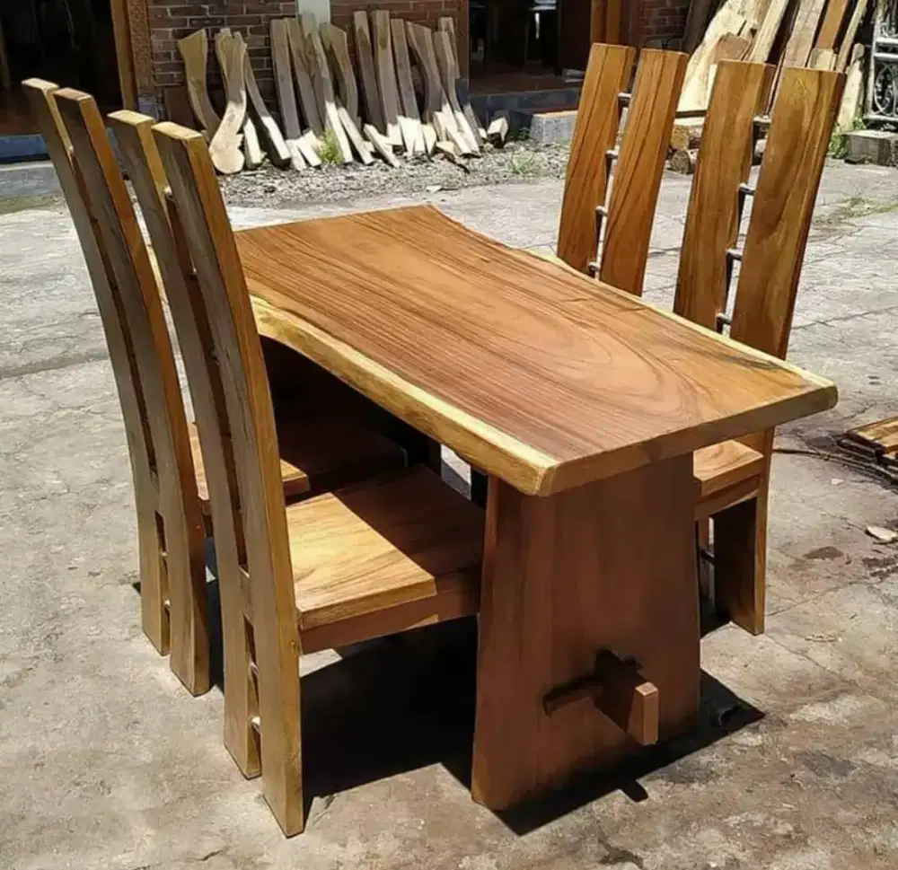 Set meja makan trembesi