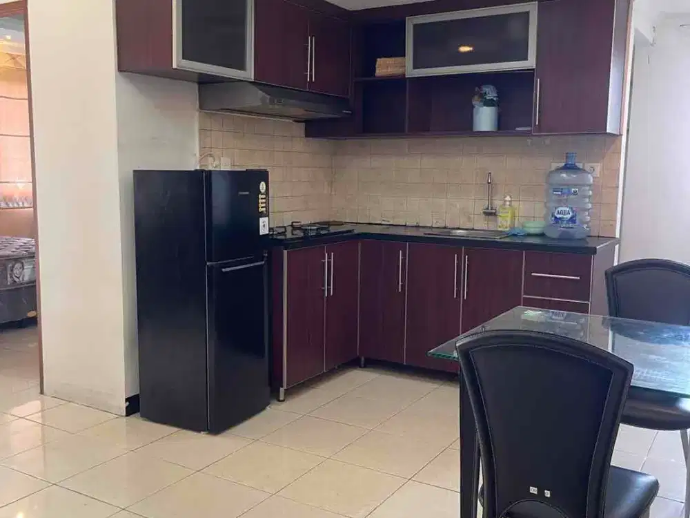Disewakan Apartemen Mediterania Boulevard Residence Kemayoran 3 BR 2 KM Furnish luas 70m2
