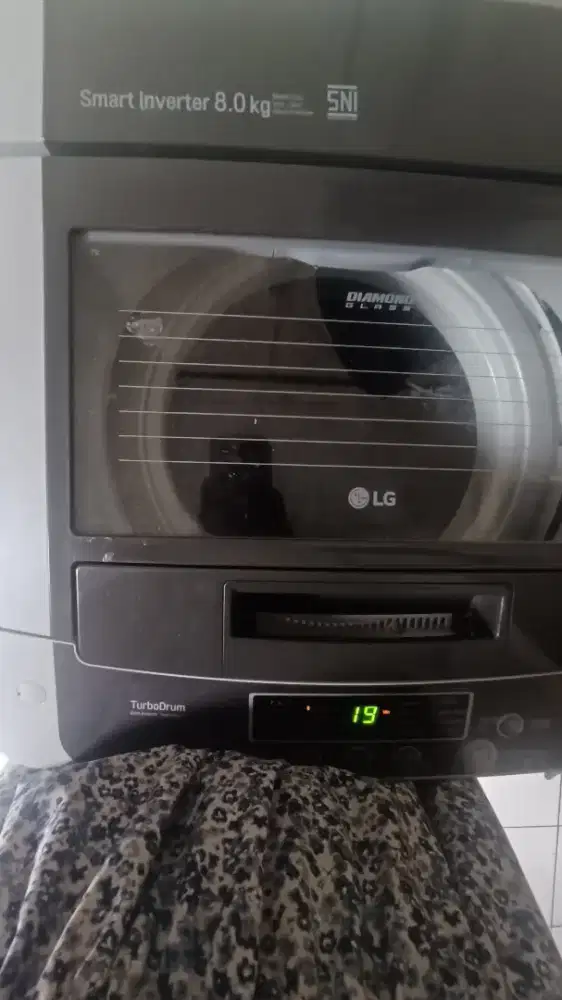 DIJUAL MESIN CUCI LG INVERTER 8 KG