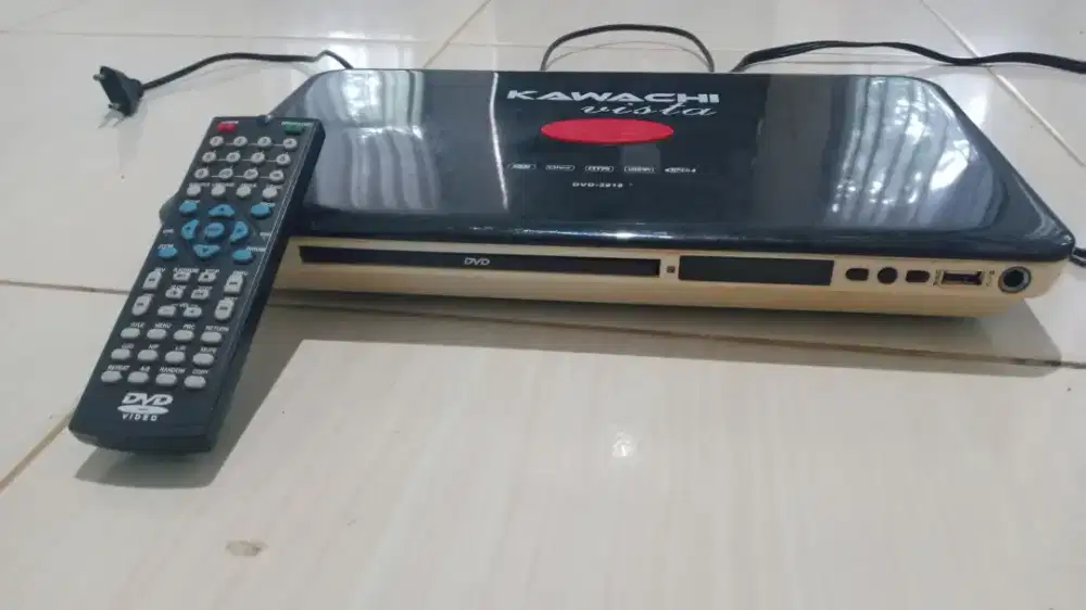 Dvd kawachi masih mulus seperti baru lengkap remote dan kabel av