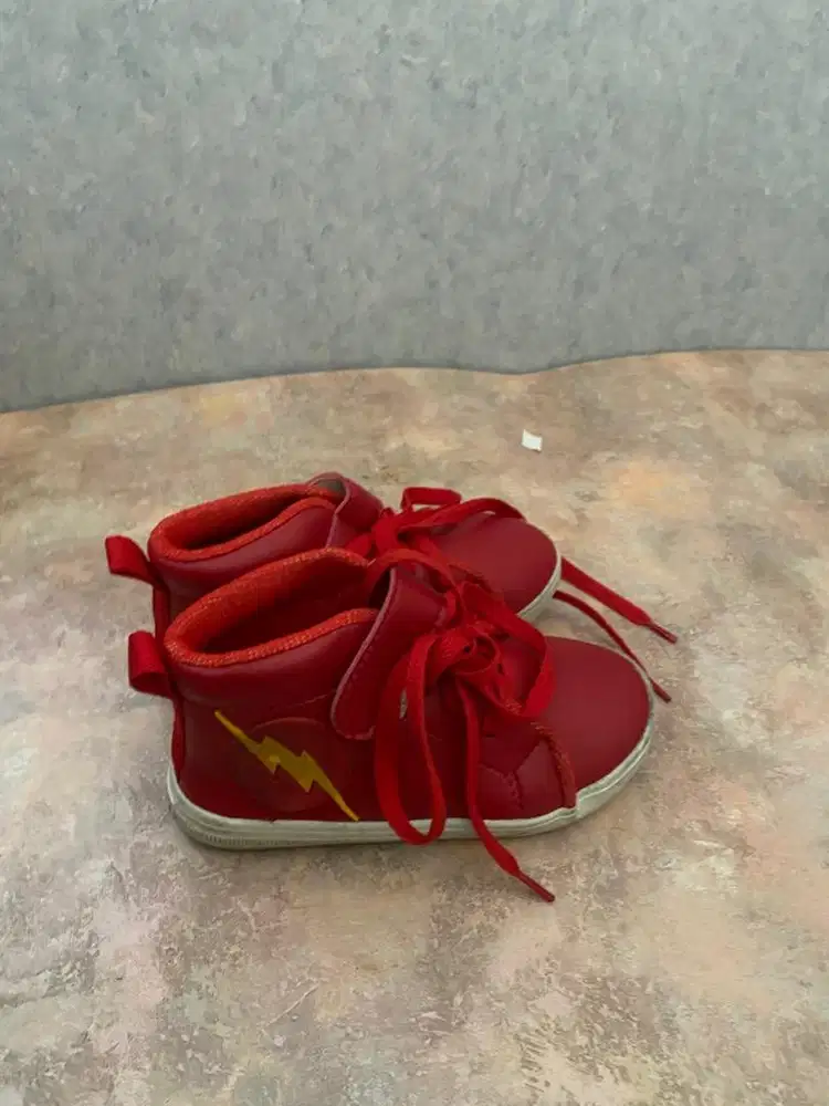 PRELOVED Orvie Sepatu boots anak laki laki superhero - the flash