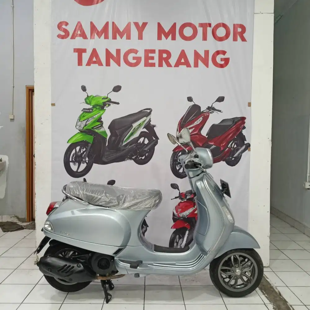 READY PIAGGIO VESPA LX 125 I-GET THN 2023