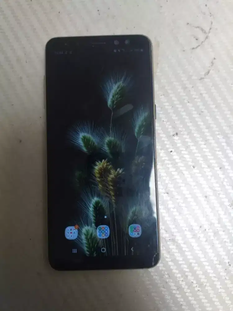Samsung A8 (2018)