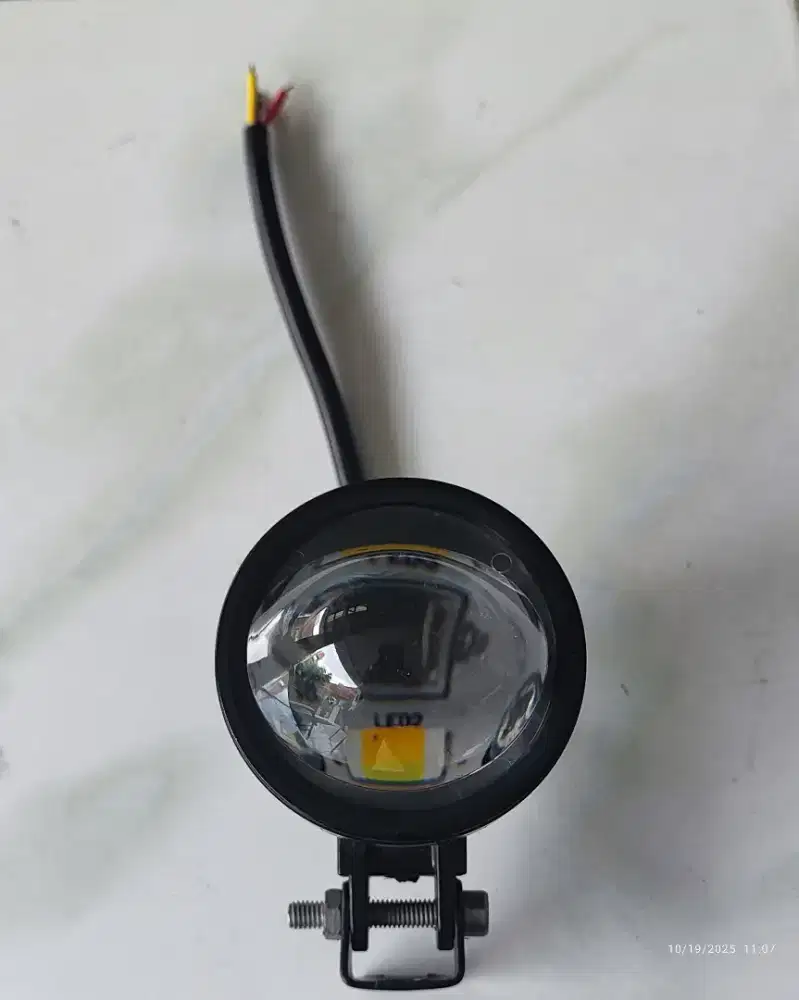 Lampu sorot led 2 warna kuning putih