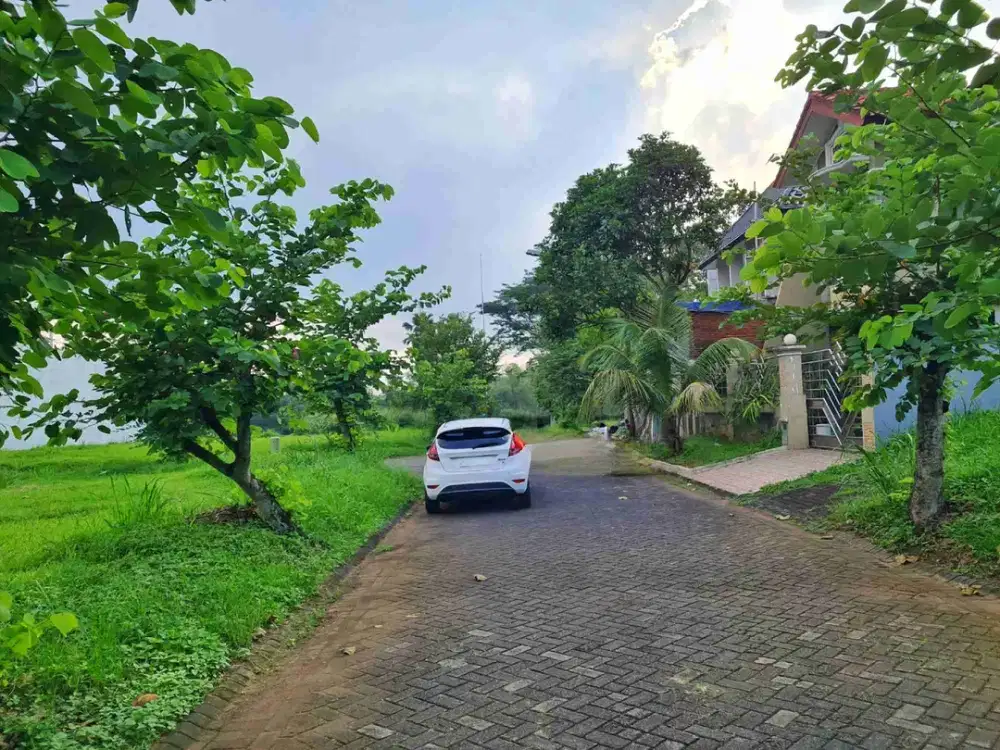 Tanah Kavling Siap Bangun Kawasan Elite Perumahan Araya Golf