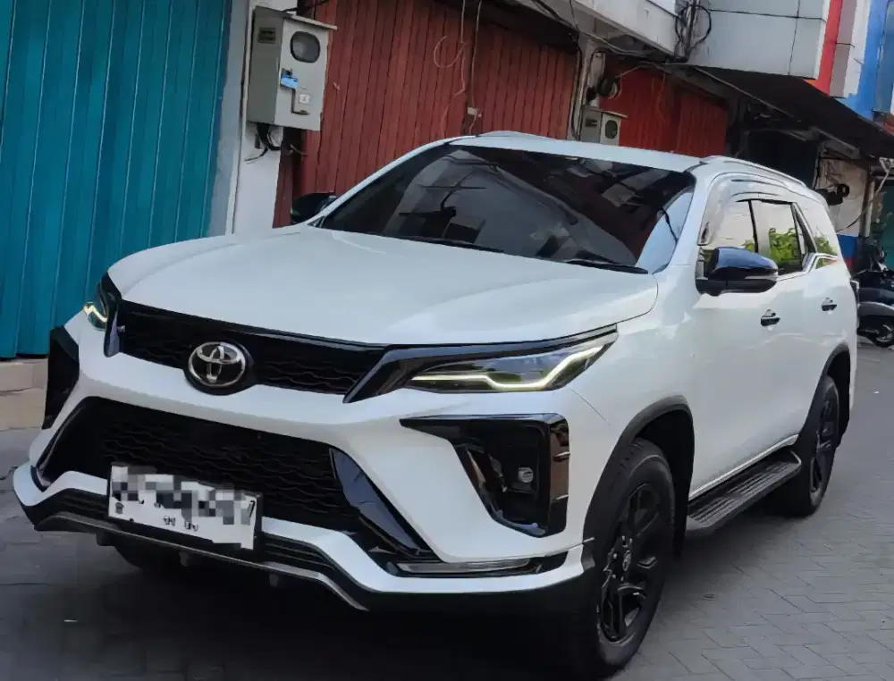 Fortuner GR 2,8 2025