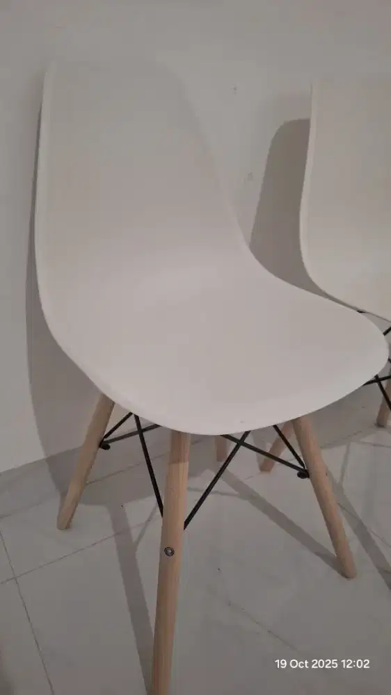 Kursi Minimalis, kursi santai, kursi  cafe