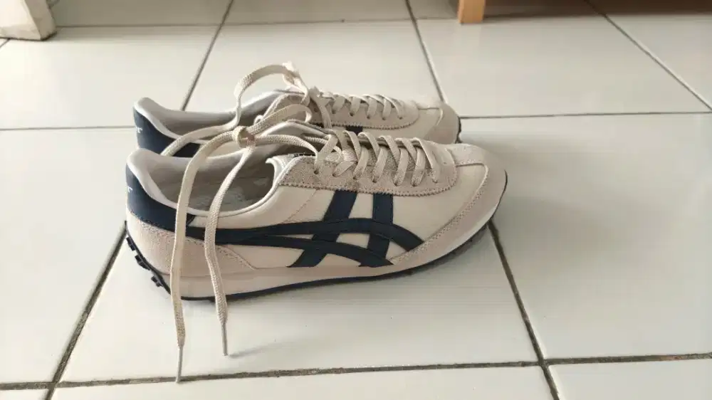Dijual Sepatu Onitsuka Tiger Uk.42