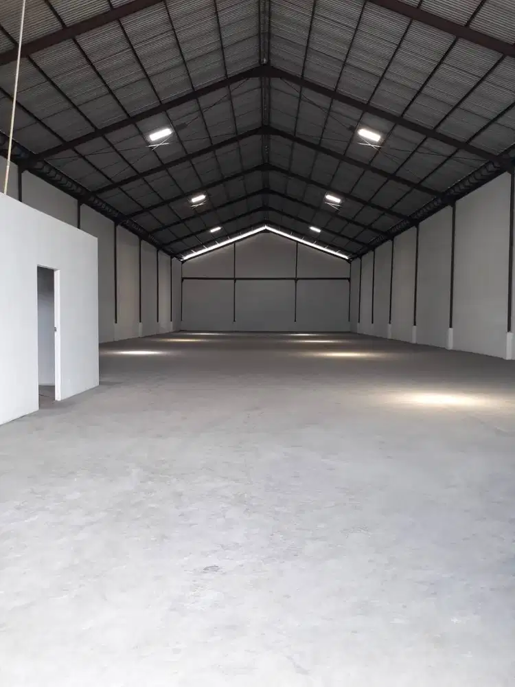 DISEWA GUDANG MUTIARA TAMBAK LANGON ADA KANTOR PARKIR LUAS ONE GATE