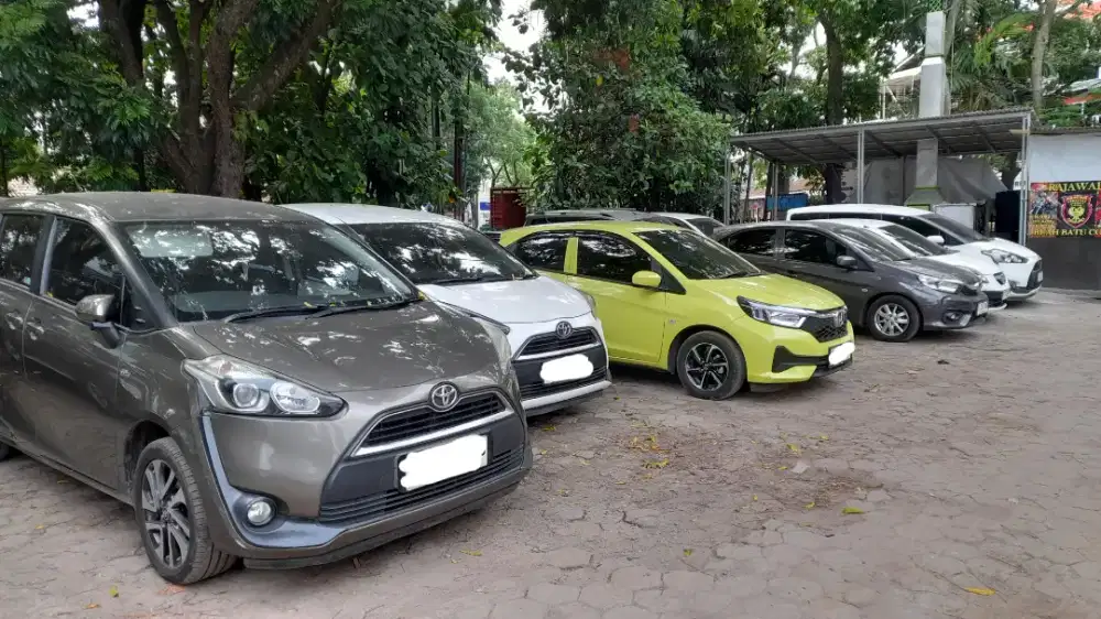 Rental mobil matic lepas kunci