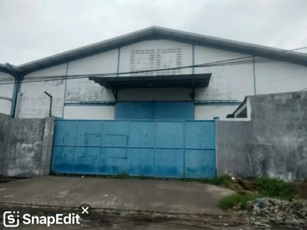 Komplek pergudangan dekat sebelah pintu TOL romokalisari surabaya