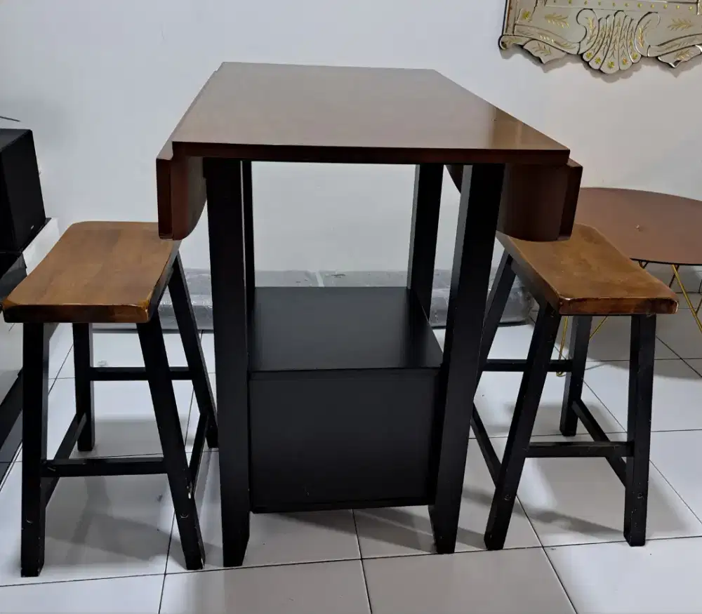 Meja makan informa like new