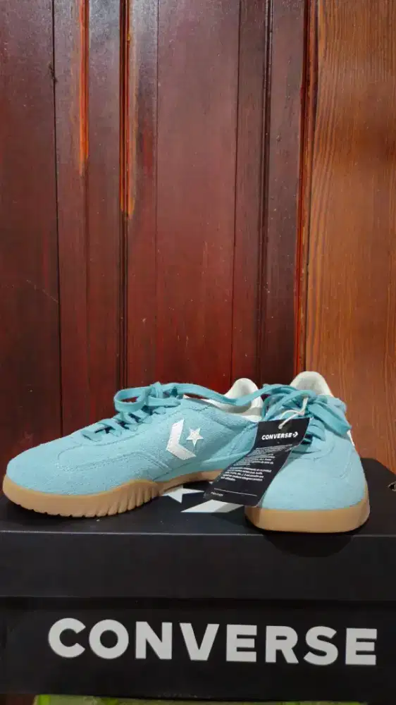 Sepatu Converse Run Star Trainer Original – Biru Muda