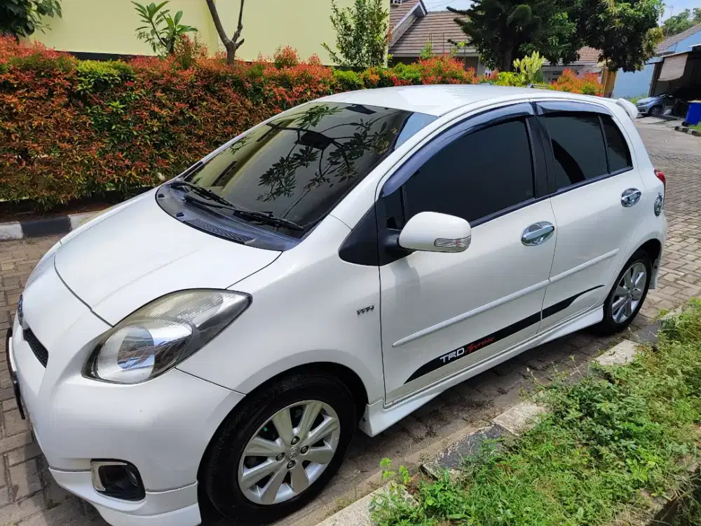 Jual yaris s limited AT tahun 2013 (cbu)