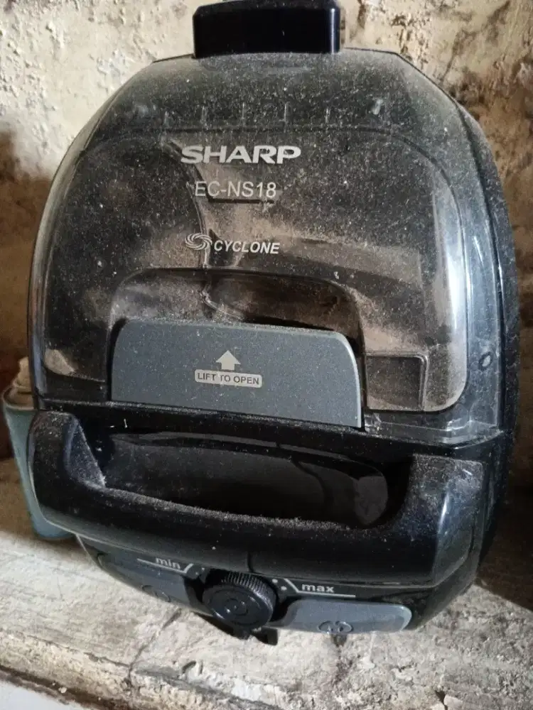 Vacum cleaner penyedot debu sharp