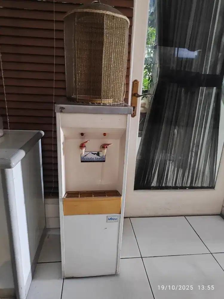 Dispenser Mizu bekas
