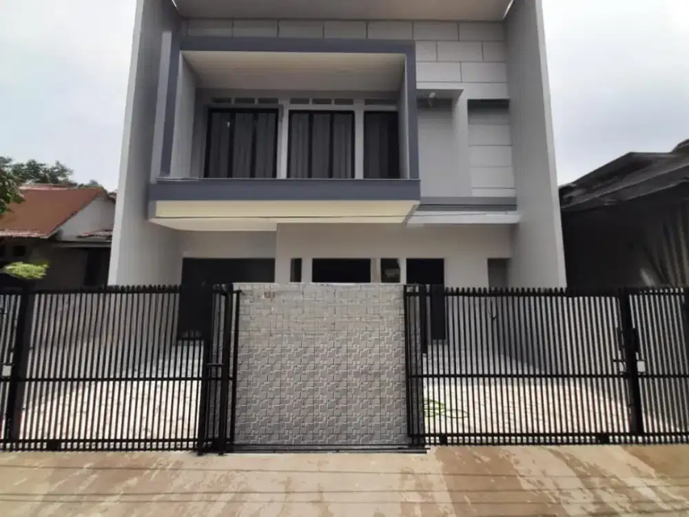 Rumah Baru Siap Huni di Griya Loka BSD City