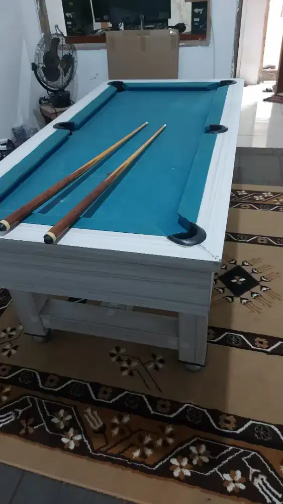 Meja  bilyard mini