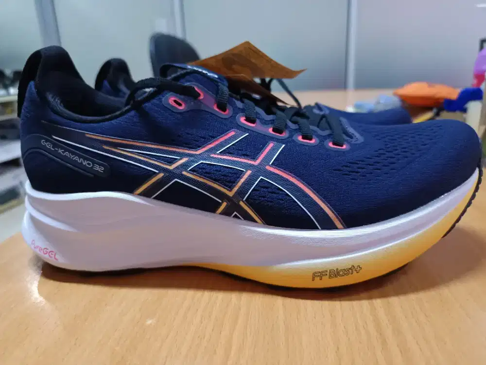 ASICS GEL-KAYANO 32 Sepatu Running Pria Sport Olahraga