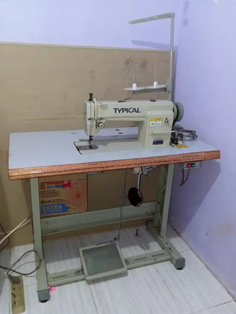 Mesin jahit mulus normal