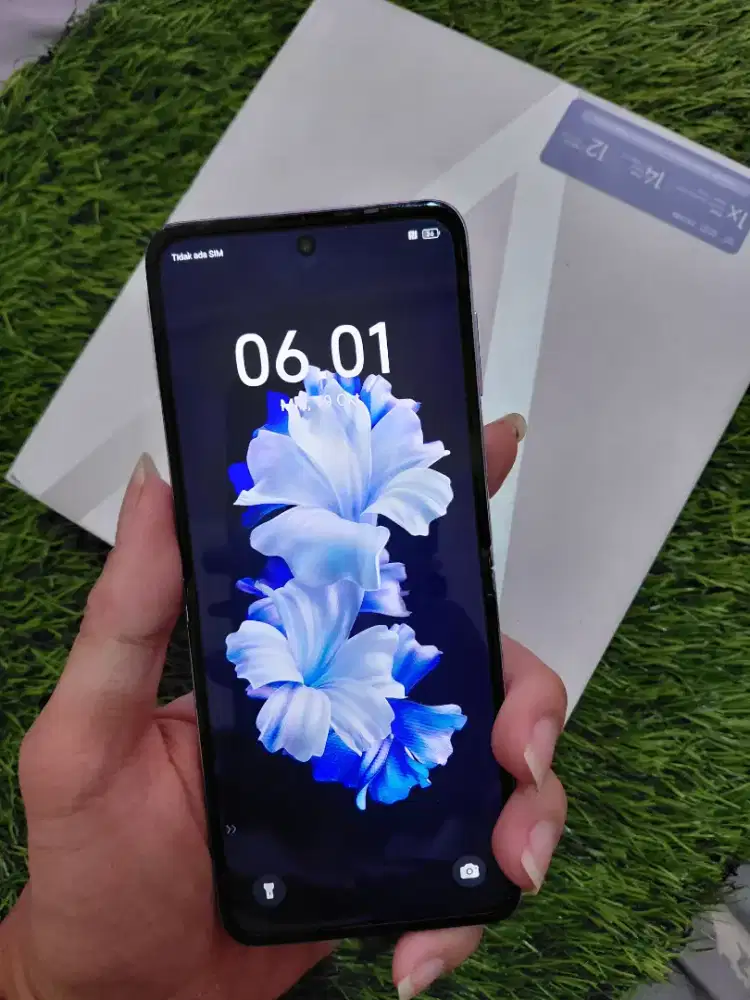 TECNO PHANTOM V FLIP 5G 8/256 RESMI MULUS